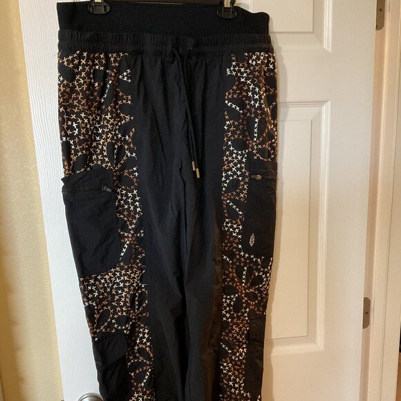 NWT FP Movement embroidered joggers XL - Picture 2 of 10